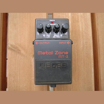 Boss MT-2