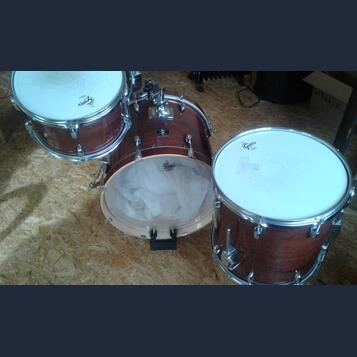 Gretsch catalina jazz club+tichá síť na b.d.+t.t. 13x10.