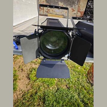Shehds Led 200W COB liber Zoom