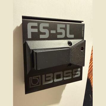 Přepínač BOSS FS-F5