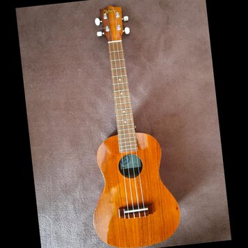 Prodám kvalitní tenorové ukulele