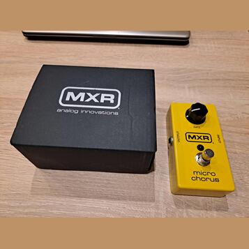 MXR micro chorus m148