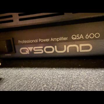 profesionální výkonový stereozesilovač Qsound QSA 600