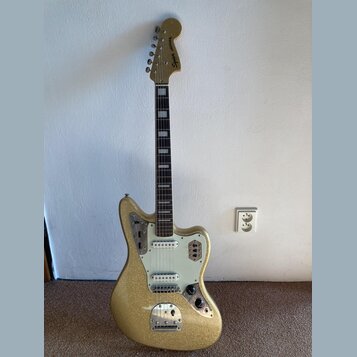 Limited Edition Squier Gold Sparkle Classic Vibe 70s Jaguar