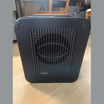 Genelec 7050b
