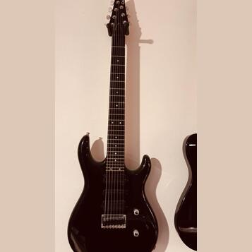 Carvin USA– 7strunný americký unikát