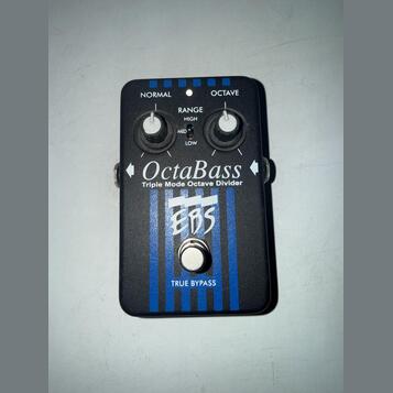 EBS OctaBass – Triple Mode Octave Divider, efektový pedál