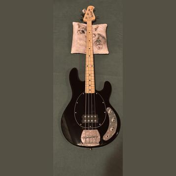 Sterling by MusicMan SUB StingRay4 Black - Černá
