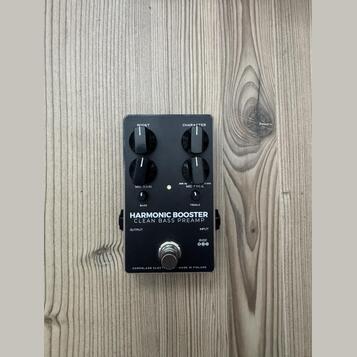 Darkglass - Harmonic booster (clean bass preamp)