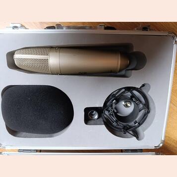 kondenzátorový mikrofon Behringer B-2 PRO