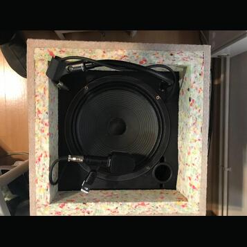 Prodám kytarový Silence Box