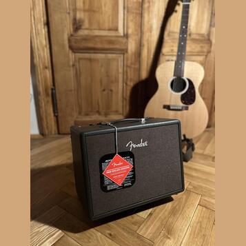 KOMBO pro akustiku Fender Acoustic Junior s obalem a kabelem