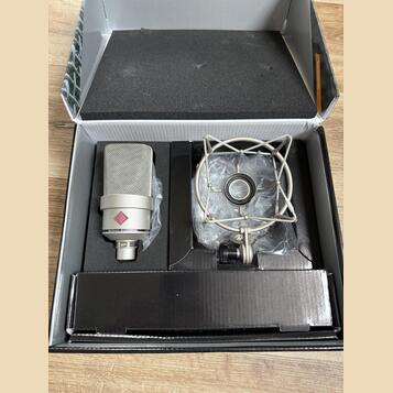 Neumann TLM 103