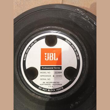 Prodám reproduktor JBL 2226H