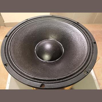 18 sound 15ND930  8OHM