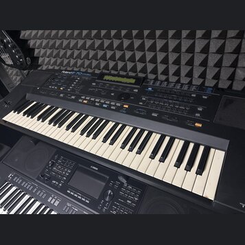 Roland E-70 – vintage arranger (1991)