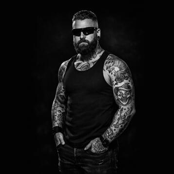 Lekce baskytary Praha, nebo on-line. Možnost Voucheru