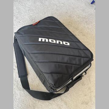 Mono Cases Pedalboard Small + Gigbag