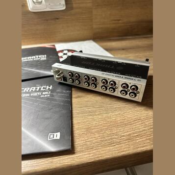 Native Instruments Traktor Audio 10