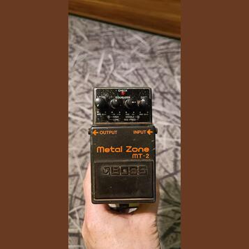 BOSS MT-2 Metal Zone