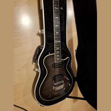 Hagstrom Ultra Swede