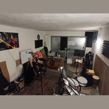 Studio pro Zkoušky/nahrávání/koncerty/trénin