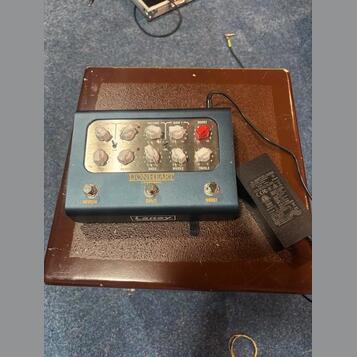 LANEY Kytarový preamp a loadpedal