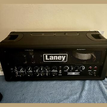 Laney IRT120H, 6L6 + footswitch