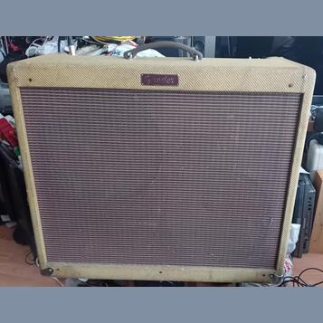 Fender Blues DeVille 212