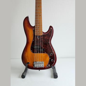 Sire Marcus Miller P5 Alder 5TS 2. gen. + gigbag