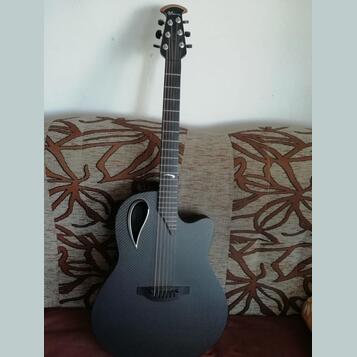 Ovation Adamas MD‑80 – USA karbonová elektroakustika