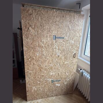 Odhlučněná vocal booth z OSB desek