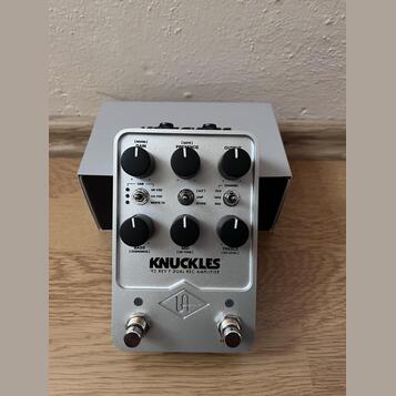 Universal Audio UAFX Knuckles Gitarový predzosilňovač