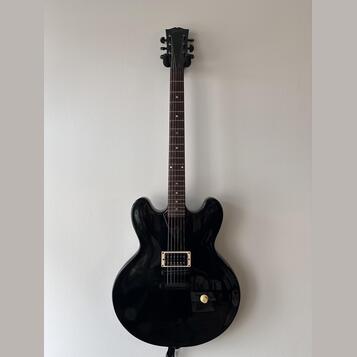 Gibson ES-335 Studio Memphis 2013 – mod Tom DeLonge styl