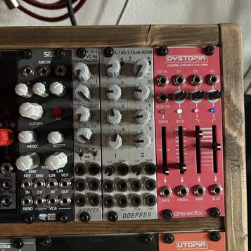 Dreadbox Dystopia