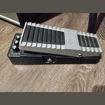 Predám : Boss PW10 Wah