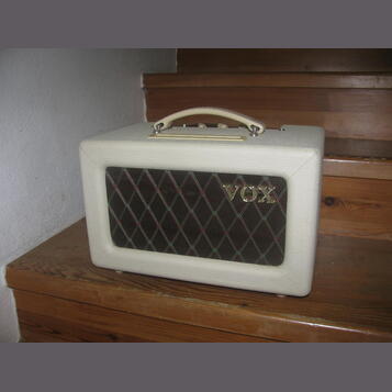 VOX AC4TVH  