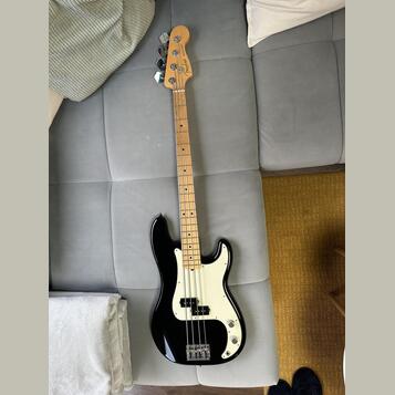 American Professional Precision Bass