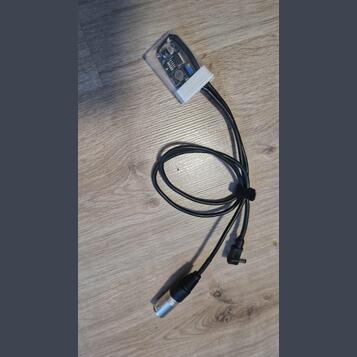 Napájecí kabel pro midi pedal z Fractal Fm3