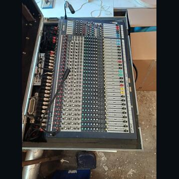Soundcraft GB4 24 CH