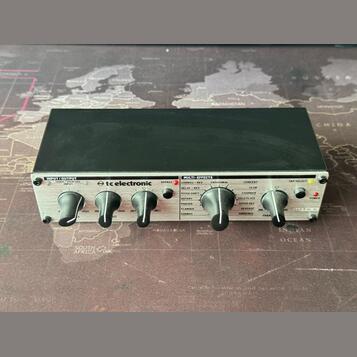 Rverb/chorus/delay TC Electronic M100