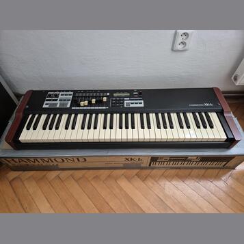 Prodám jednomanuálové varhany zn. Hammond XK-1c