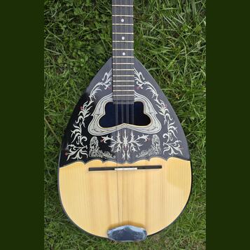 Řecké bouzouki top stav