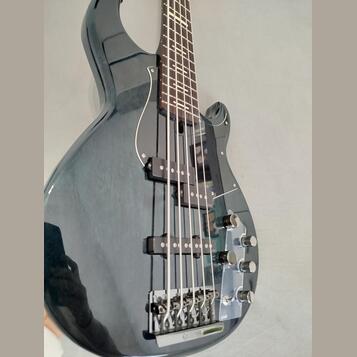 Yamaha BB735A (Indigo Blue) + GK MB212-II + Boss GT-1B
