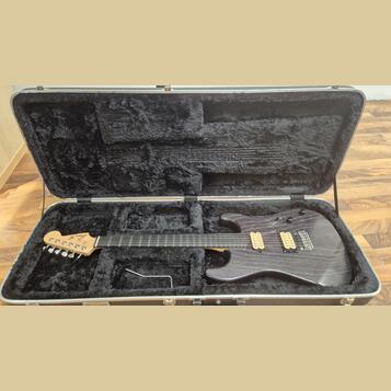 Zákazková elektrická kytara Stratocaster