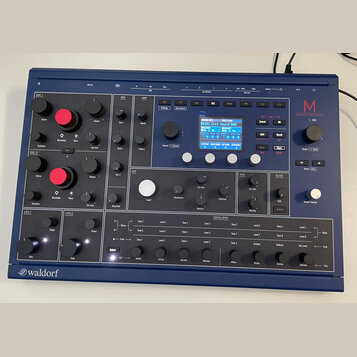 Prodám krásný wavetable syntezátor Waldorf M