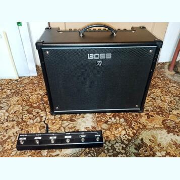 BOSS KATANA 100 MK1 + footswitch BOSS GA - FC