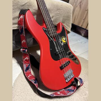 Marcus Miller V3-4 Red Sattin