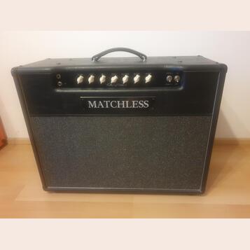 Matchless Chieftain 2x12 kytarové kombo