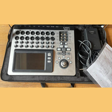 QSC TouchMix-16